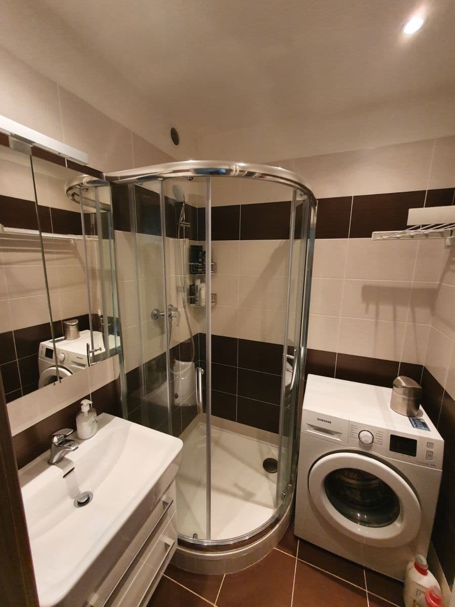 Pronájem bytu 2+1 54 m², Zelenečská, Praha, Praha Pronájem bytu 2+1 54 m², Zelenečská, Praha, Praha