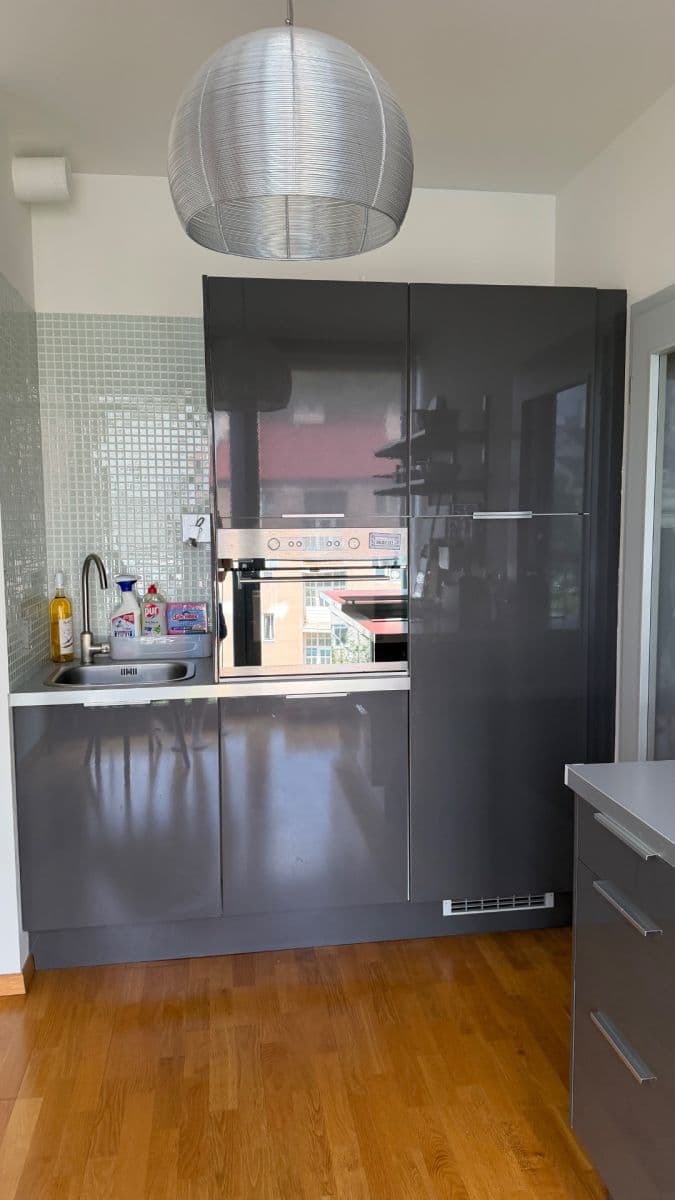 Pronájem bytu 1+kk 30 m², U Michelského mlýna, Praha, Praha Pronájem bytu 1+kk 30 m², U Michelského mlýna, Praha, Praha