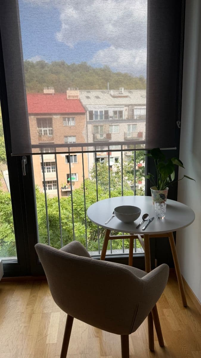 Pronájem bytu 1+kk 30 m², U Michelského mlýna, Praha, Praha Pronájem bytu 1+kk 30 m², U Michelského mlýna, Praha, Praha