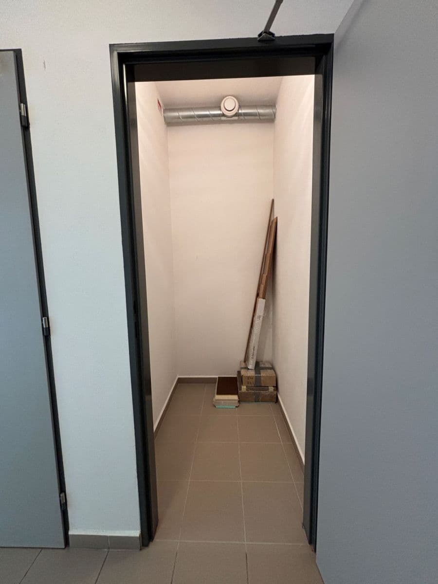 Pronájem bytu 2+kk 55 m², Špačková, Plzeň, Plzeňský kraj Pronájem bytu 2+kk 55 m², Špačková, Plzeň, Plzeňský kraj