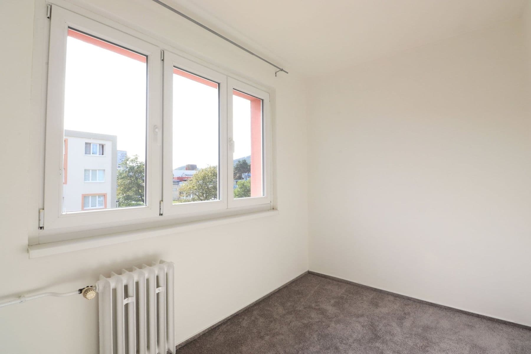 Pronájem bytu 2+kk 34 m², Švermova, Beroun, Středočeský kraj Pronájem bytu 2+kk 34 m², Švermova, Beroun, Středočeský kraj