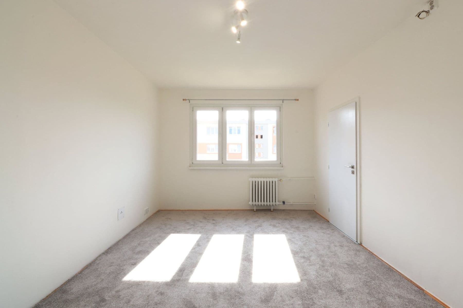 Pronájem bytu 2+kk 34 m², Švermova, Beroun, Středočeský kraj Pronájem bytu 2+kk 34 m², Švermova, Beroun, Středočeský kraj