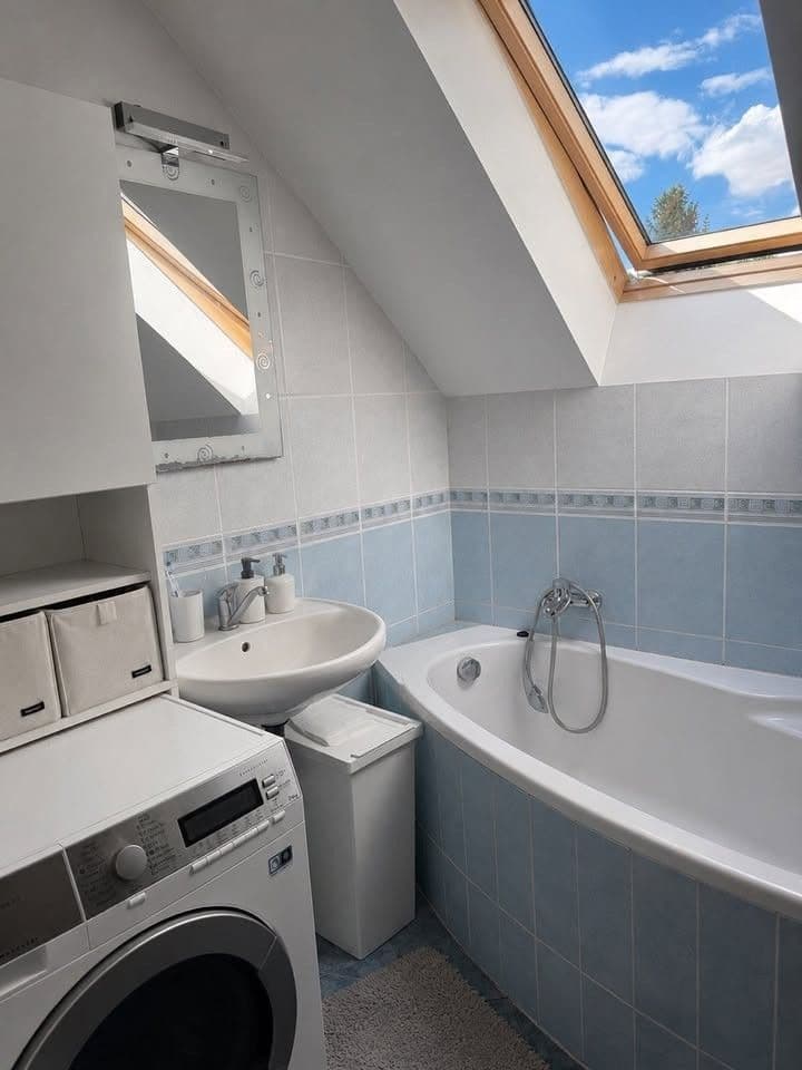 Pronájem bytu 4+kk 74 m², Politických vězňů, Horoměřice, Středočeský kraj Pronájem bytu 4+kk 74 m², Politických vězňů, Horoměřice, Středočeský kraj