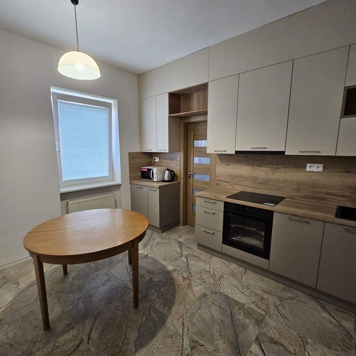 Pronájem bytu 3+1 112 m², Šrobárova, Trnava, Trnavský kraj Pronájem bytu 3+1 112 m², Šrobárova, Trnava, Trnavský kraj