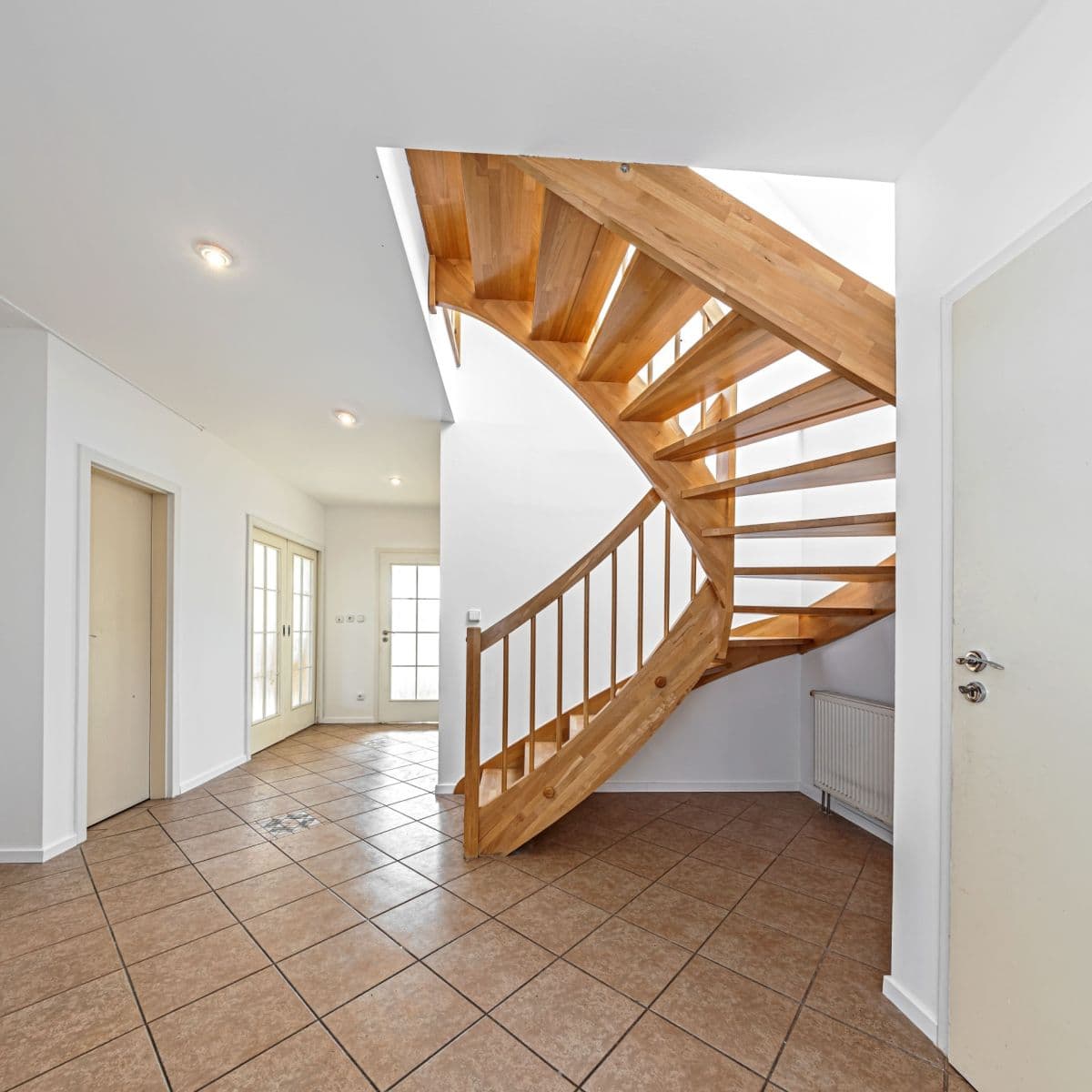 Prodej domu 230 m², pozemek 492 m², Přední, Zvole, Středočeský kraj Prodej domu 230 m², pozemek 492 m², Přední, Zvole, Středočeský kraj