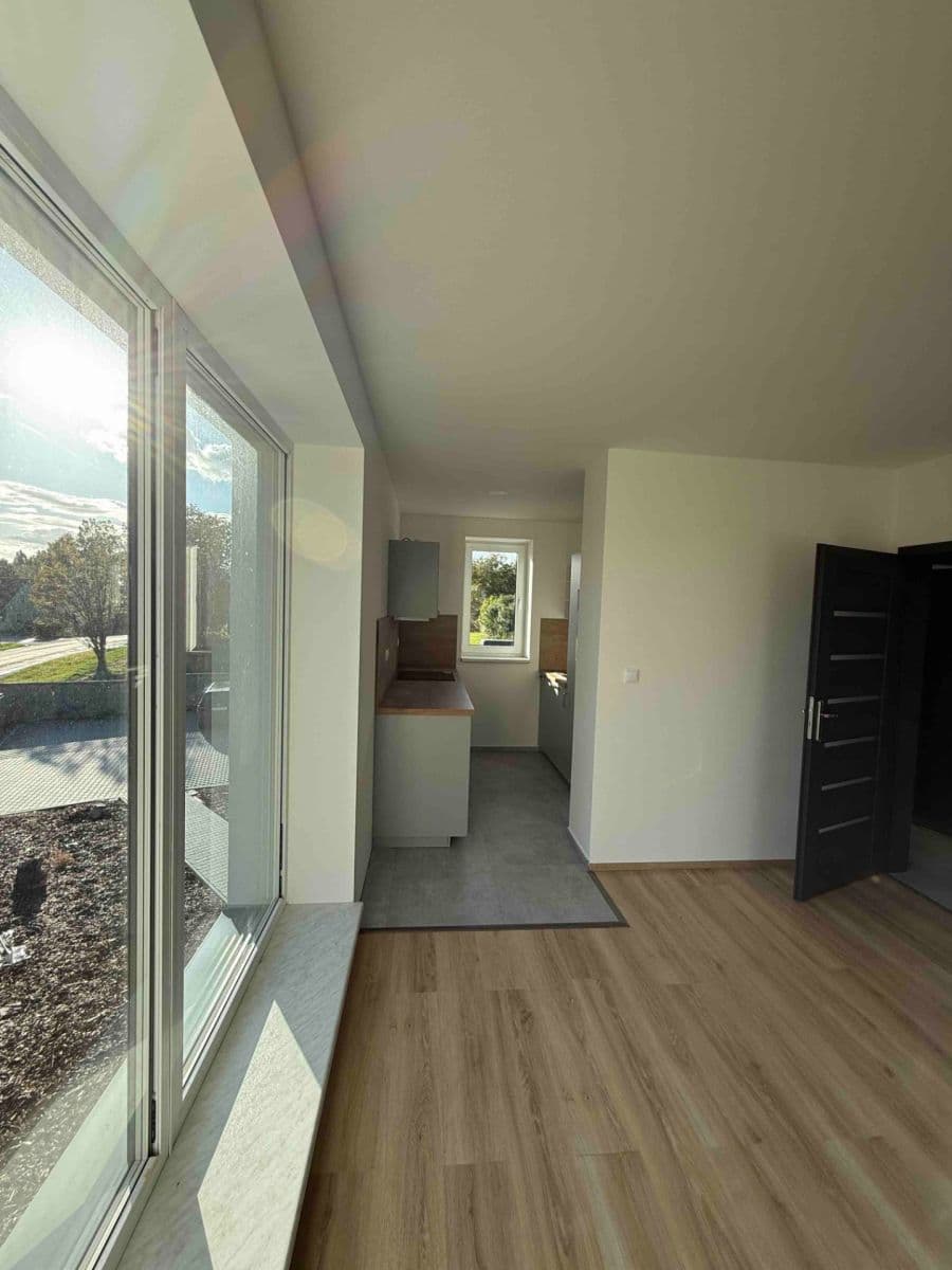 Pronájem bytu 2+1 50 m², Průběžná, Bobnice, Středočeský kraj Pronájem bytu 2+1 50 m², Průběžná, Bobnice, Středočeský kraj