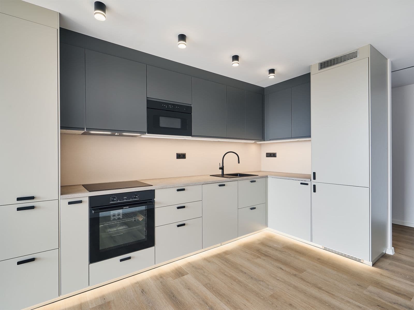Prodej bytu 4+kk 78 m², Hlavní, Praha, Praha Prodej bytu 4+kk 78 m², Hlavní, Praha, Praha