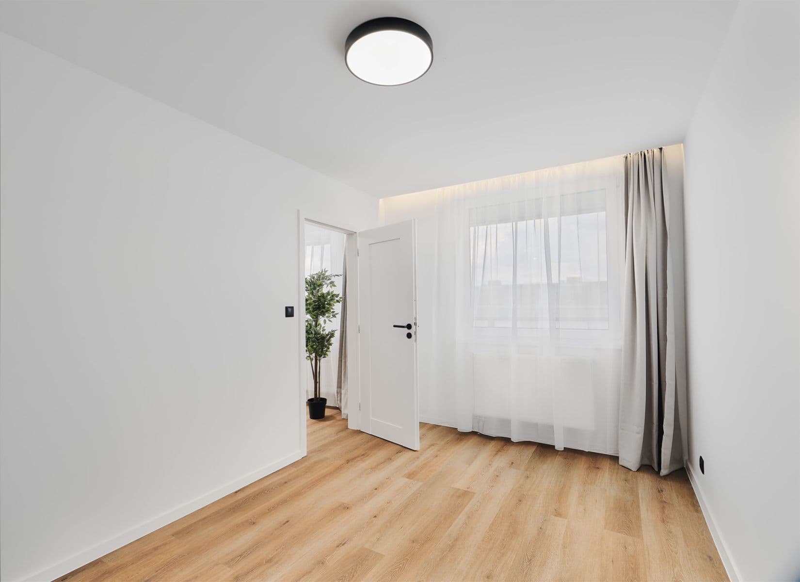 Prodej bytu 4+kk 78 m², Hlavní, Praha, Praha Prodej bytu 4+kk 78 m², Hlavní, Praha, Praha