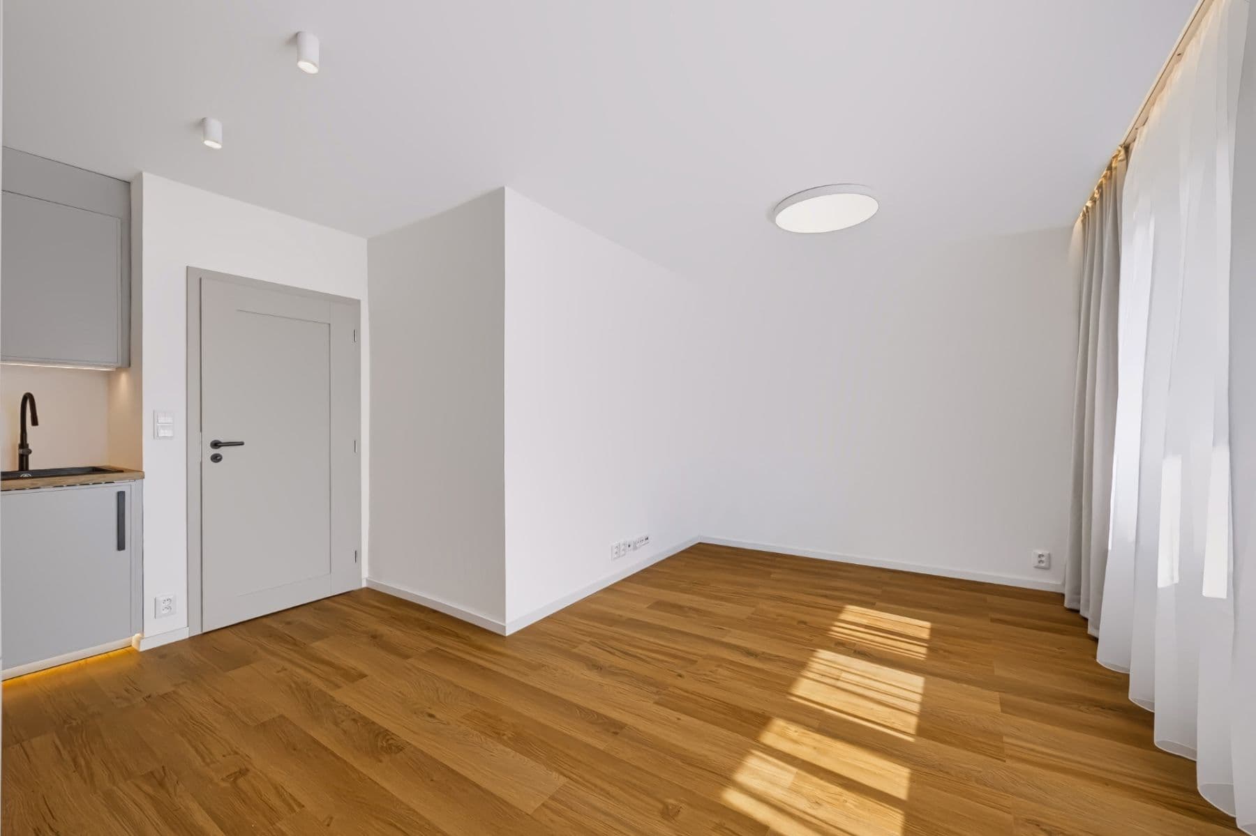 Prodej bytu 4+kk 78 m², Hlavní, Praha, Praha Prodej bytu 4+kk 78 m², Hlavní, Praha, Praha