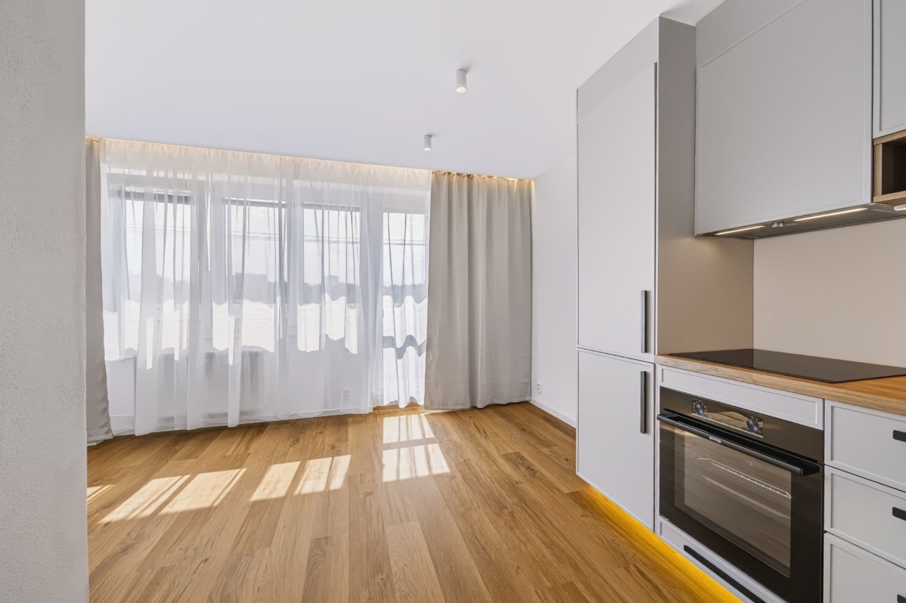 Prodej bytu 4+kk 78 m², Hlavní, Praha, Praha Prodej bytu 4+kk 78 m², Hlavní, Praha, Praha