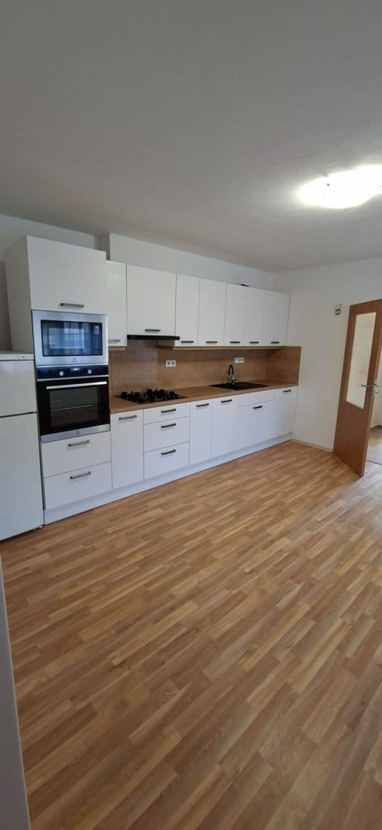 Pronájem bytu 2+kk 42 m², Střední, Praha, Praha Pronájem bytu 2+kk 42 m², Střední, Praha, Praha