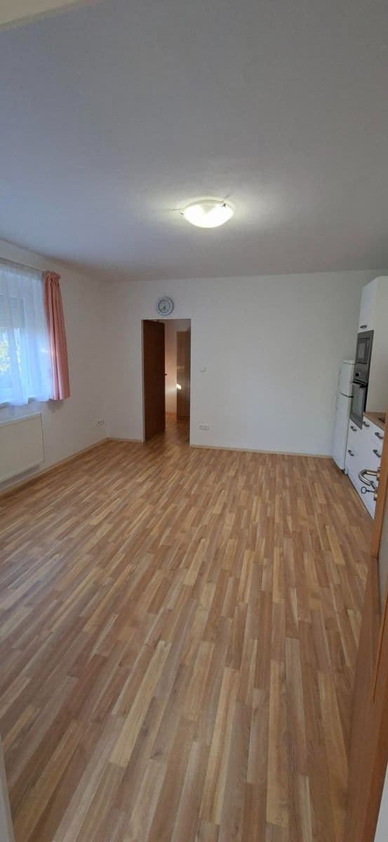 Pronájem bytu 2+kk 42 m², Střední, Praha, Praha Pronájem bytu 2+kk 42 m², Střední, Praha, Praha