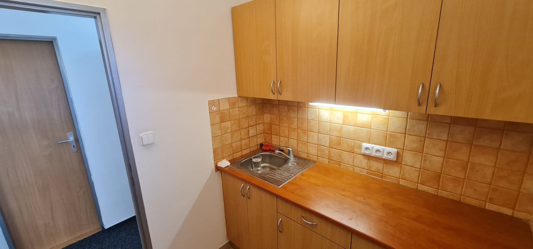 Pronájem kanceláře 60 m², Nad Porubkou, Ostrava, Moravskoslezský kraj Pronájem kanceláře 60 m², Nad Porubkou, Ostrava, Moravskoslezský kraj