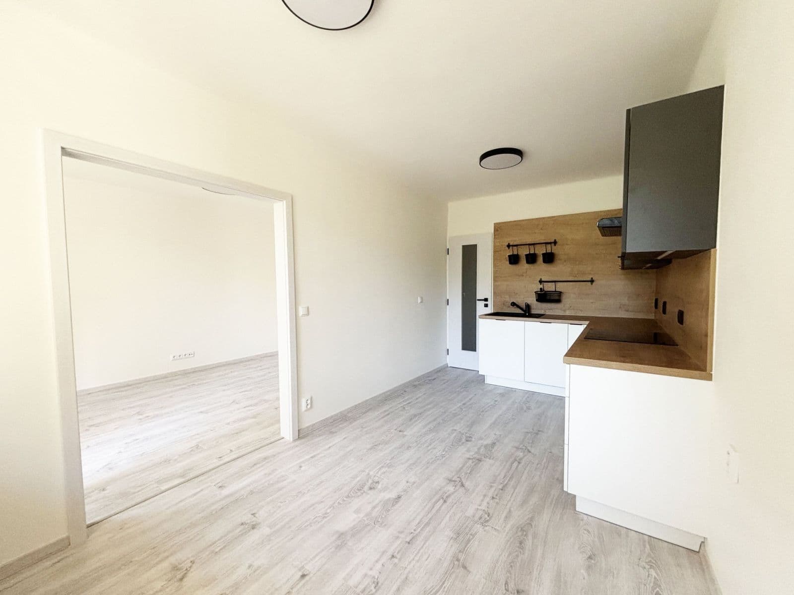 Pronájem bytu 1+1 43 m², U plynárny, Praha, Praha Pronájem bytu 1+1 43 m², U plynárny, Praha, Praha