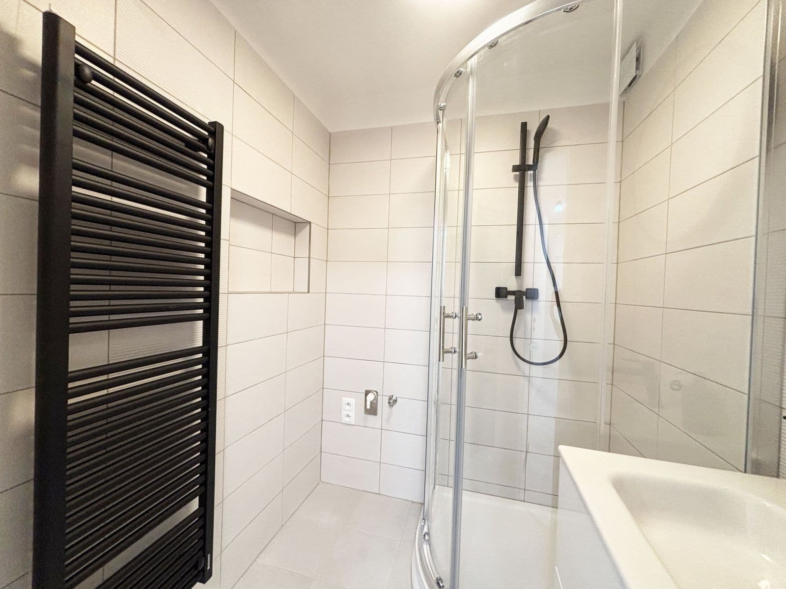 Pronájem bytu 1+1 43 m², U plynárny, Praha, Praha Pronájem bytu 1+1 43 m², U plynárny, Praha, Praha