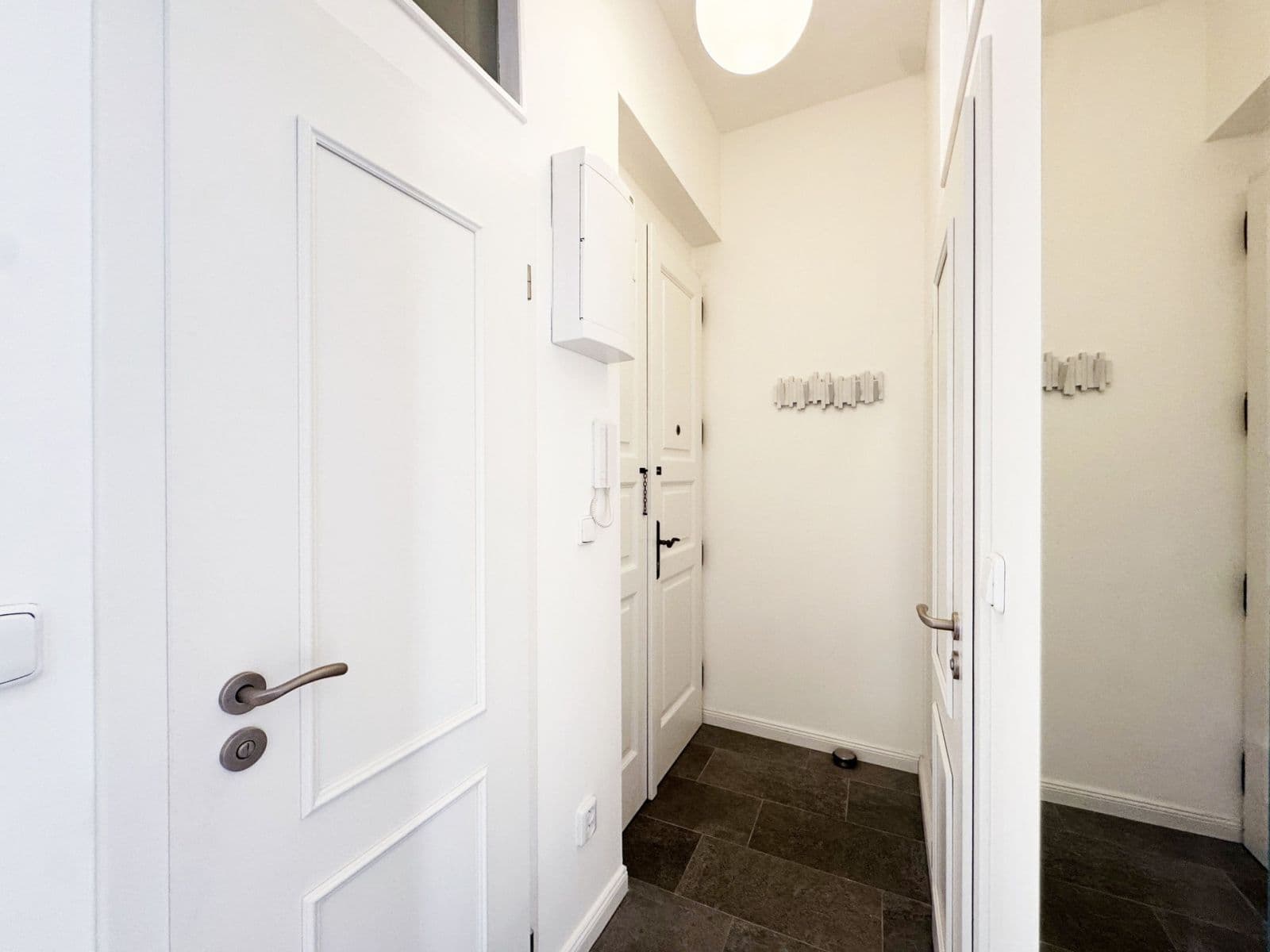 Pronájem bytu 2+kk 48 m², Hořejší nábřeží, Praha, Praha Pronájem bytu 2+kk 48 m², Hořejší nábřeží, Praha, Praha