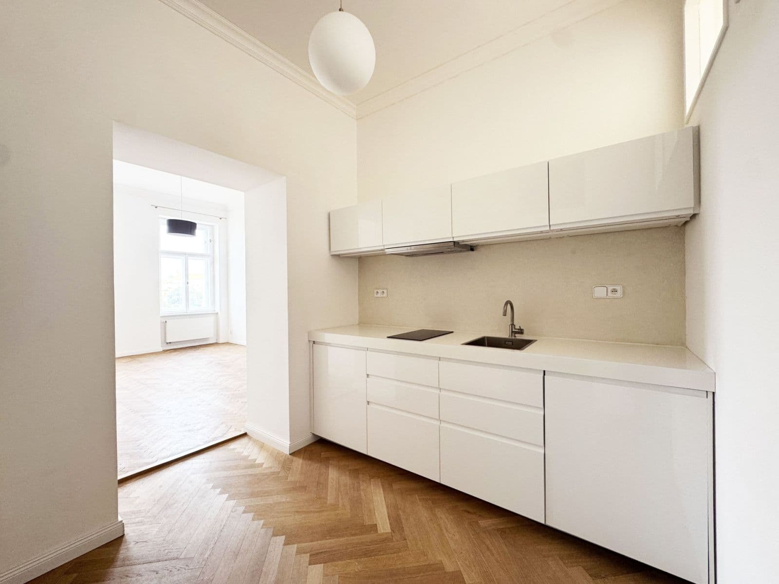 Pronájem bytu 2+kk 48 m², Hořejší nábřeží, Praha, Praha Pronájem bytu 2+kk 48 m², Hořejší nábřeží, Praha, Praha