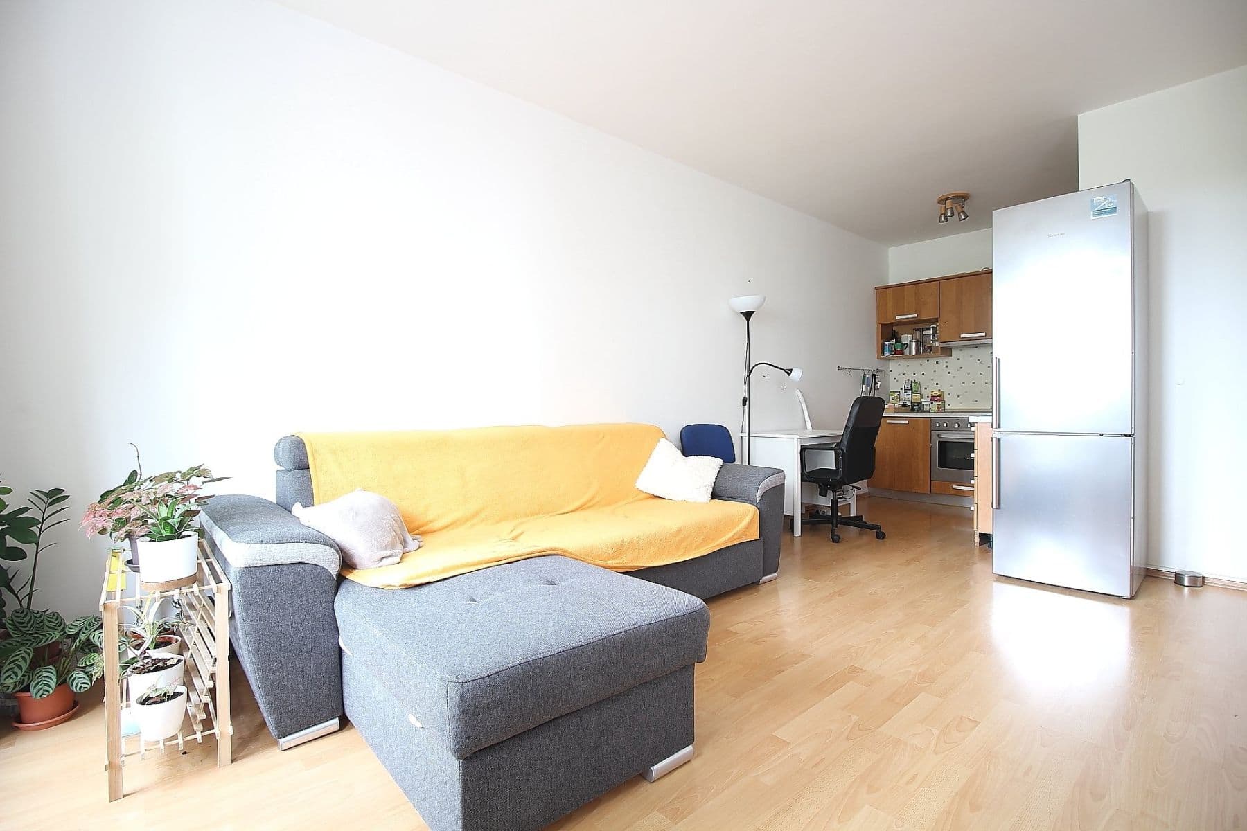 Pronájem bytu 1+kk 35 m², Rižská, Praha, Praha Pronájem bytu 1+kk 35 m², Rižská, Praha, Praha