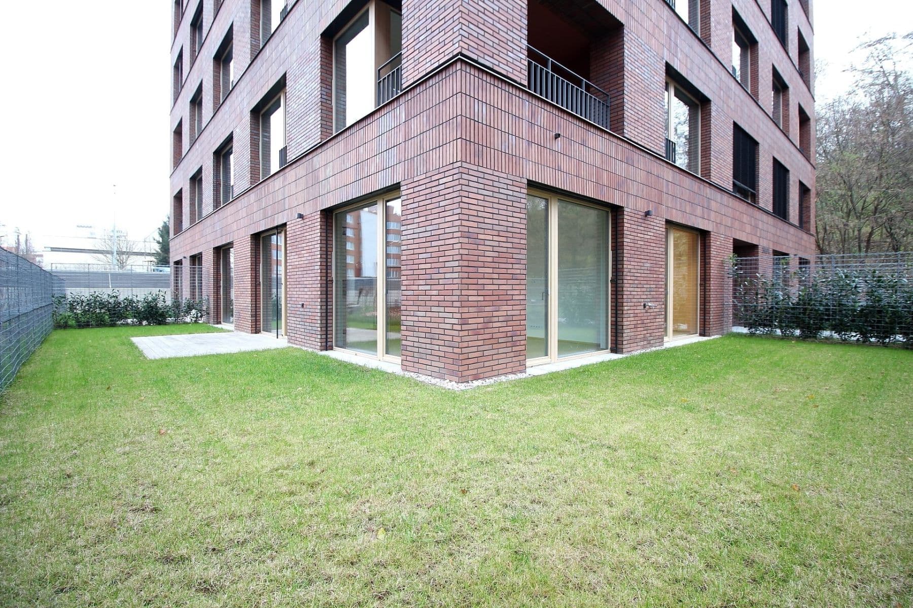 Pronájem bytu 3+kk 94 m², Pod Juliskou, Praha, Praha Pronájem bytu 3+kk 94 m², Pod Juliskou, Praha, Praha
