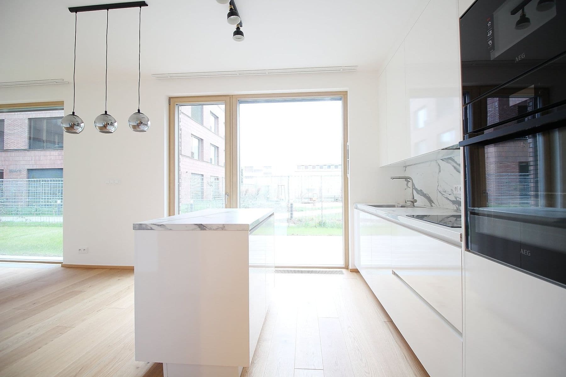 Pronájem bytu 3+kk 94 m², Pod Juliskou, Praha, Praha Pronájem bytu 3+kk 94 m², Pod Juliskou, Praha, Praha