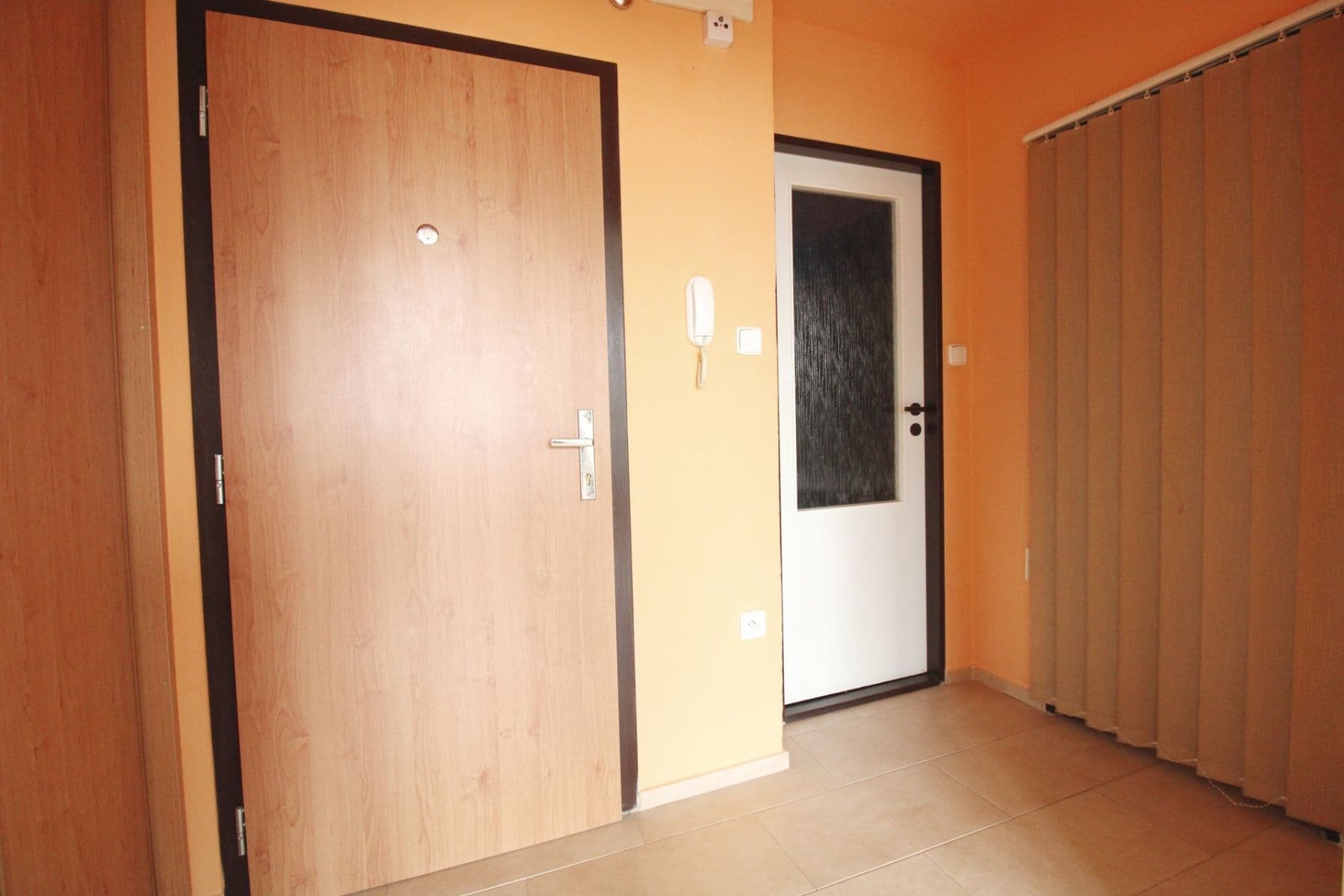 Pronájem bytu 2+kk 40 m², Poznaňská, Praha, Praha Pronájem bytu 2+kk 40 m², Poznaňská, Praha, Praha