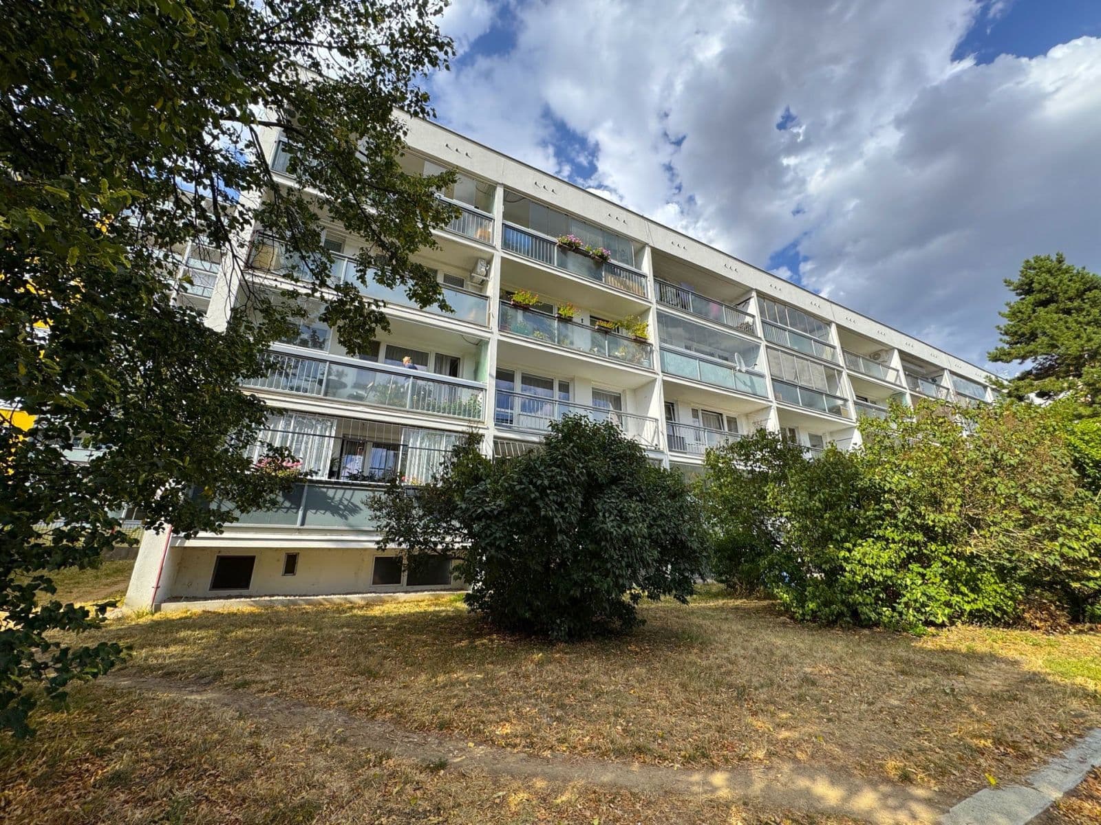 Pronájem bytu 2+kk 40 m², Poznaňská, Praha, Praha Pronájem bytu 2+kk 40 m², Poznaňská, Praha, Praha