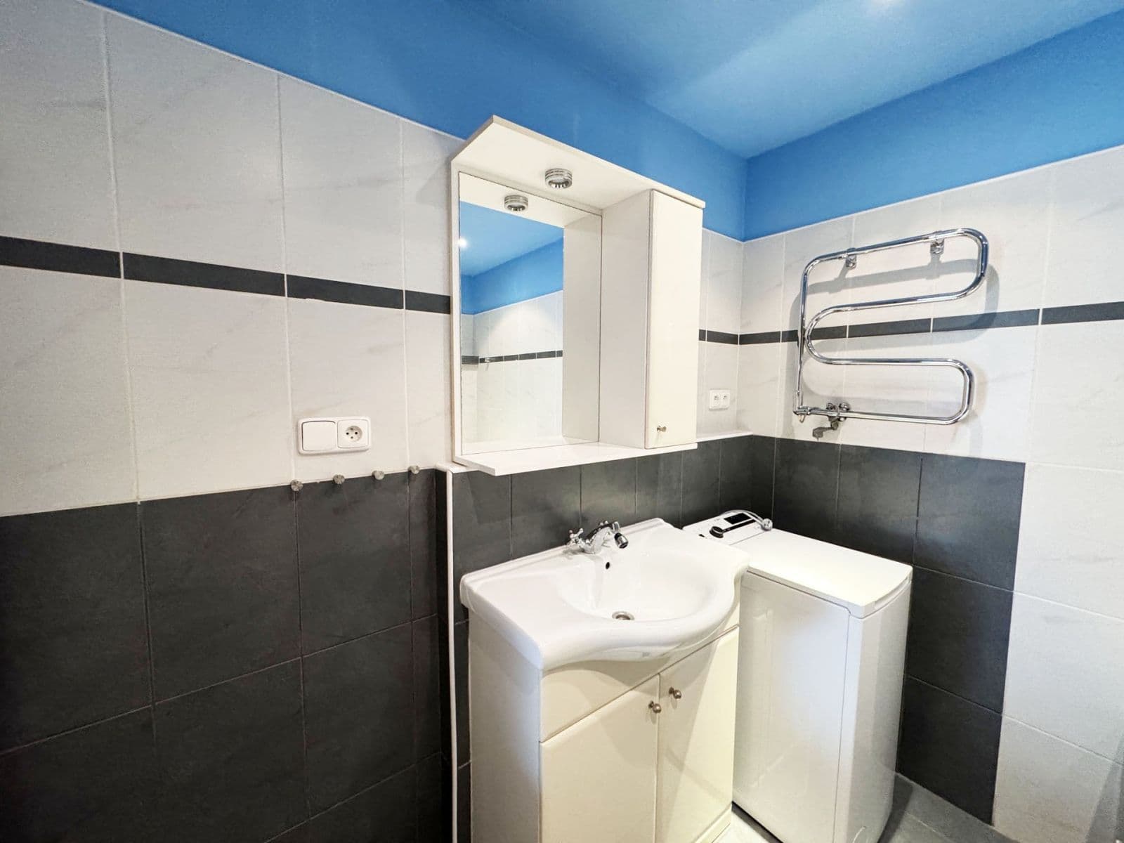 Pronájem bytu 2+kk 40 m², Poznaňská, Praha, Praha Pronájem bytu 2+kk 40 m², Poznaňská, Praha, Praha