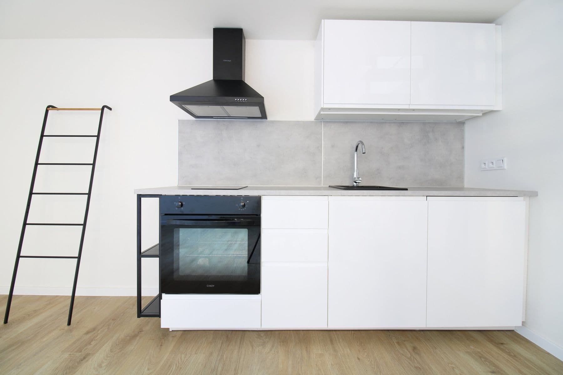 Pronájem bytu 2+kk 45 m², Chlumova, Praha, Praha Pronájem bytu 2+kk 45 m², Chlumova, Praha, Praha