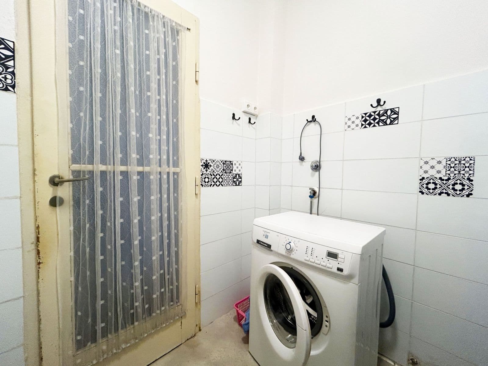 Pronájem bytu 2+1 73 m², Milady Horákové, Praha, Praha Pronájem bytu 2+1 73 m², Milady Horákové, Praha, Praha