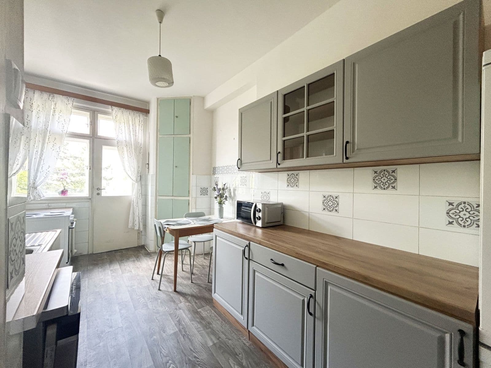 Pronájem bytu 2+1 73 m², Milady Horákové, Praha, Praha Pronájem bytu 2+1 73 m², Milady Horákové, Praha, Praha