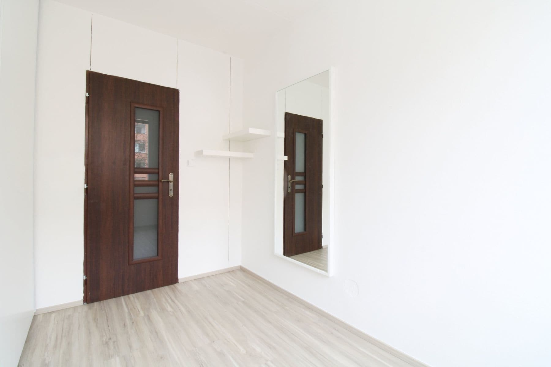 Pronájem bytu 3+1 55 m², Na růžovém poli, Kladno, Středočeský kraj Pronájem bytu 3+1 55 m², Na růžovém poli, Kladno, Středočeský kraj