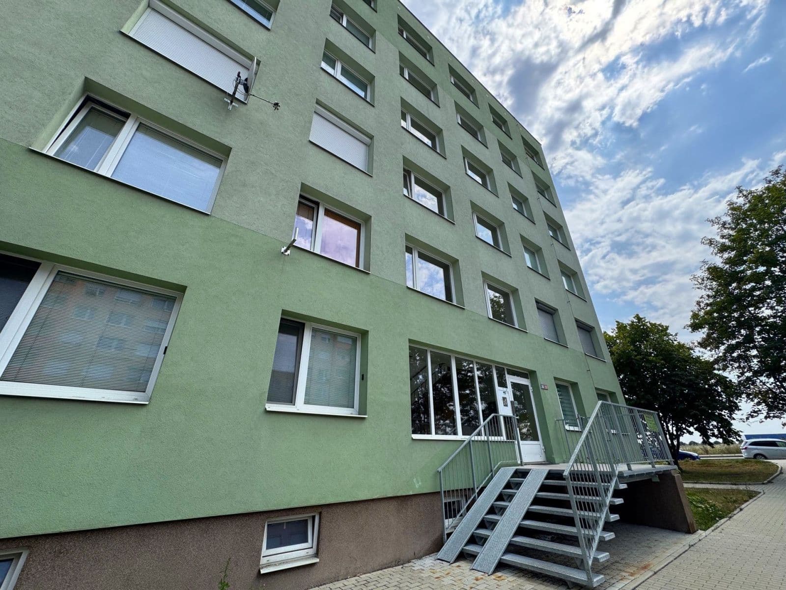 Pronájem bytu 3+1 55 m², Na růžovém poli, Kladno, Středočeský kraj Pronájem bytu 3+1 55 m², Na růžovém poli, Kladno, Středočeský kraj