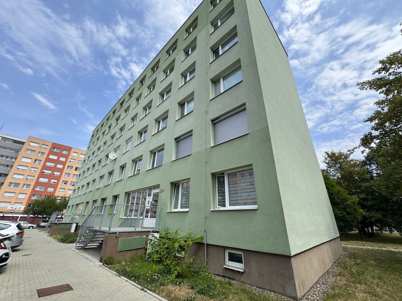 Pronájem bytu 3+1 55 m², Na růžovém poli, Kladno, Středočeský kraj Pronájem bytu 3+1 55 m², Na růžovém poli, Kladno, Středočeský kraj