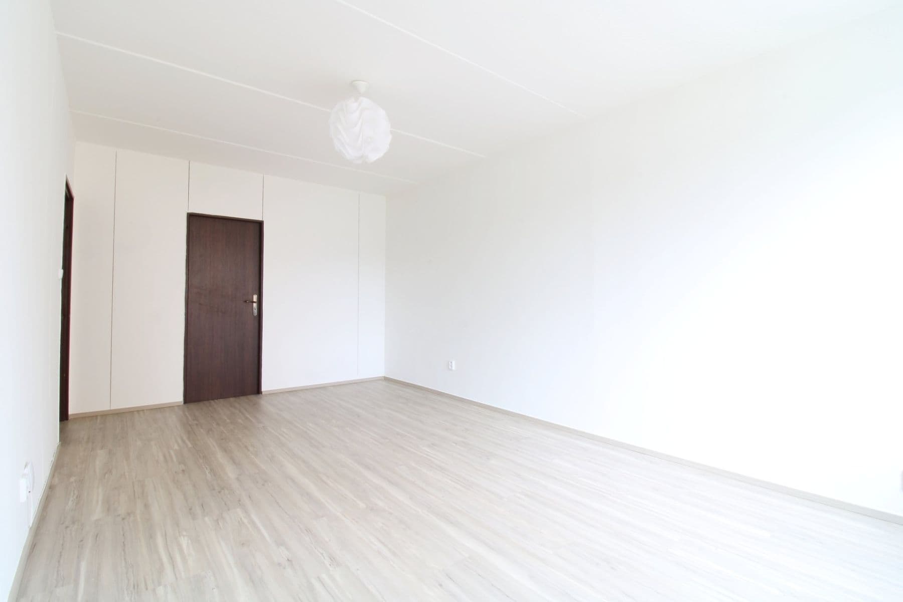 Pronájem bytu 3+1 55 m², Na růžovém poli, Kladno, Středočeský kraj Pronájem bytu 3+1 55 m², Na růžovém poli, Kladno, Středočeský kraj
