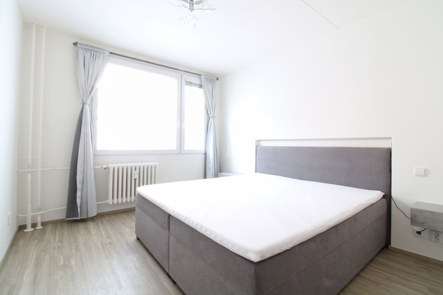 Pronájem bytu 3+1 55 m², Na růžovém poli, Kladno, Středočeský kraj Pronájem bytu 3+1 55 m², Na růžovém poli, Kladno, Středočeský kraj