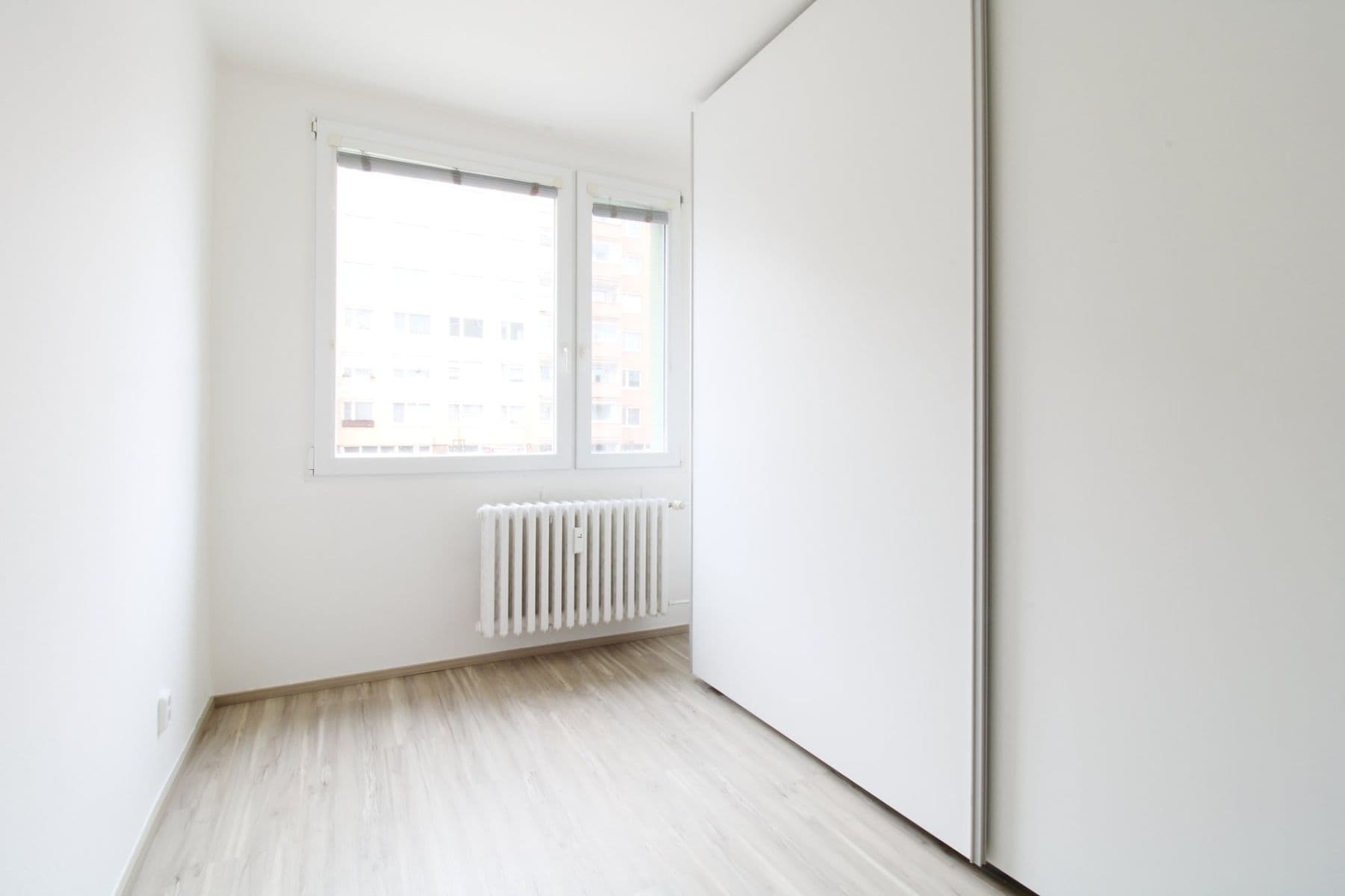 Pronájem bytu 3+1 55 m², Na růžovém poli, Kladno, Středočeský kraj Pronájem bytu 3+1 55 m², Na růžovém poli, Kladno, Středočeský kraj