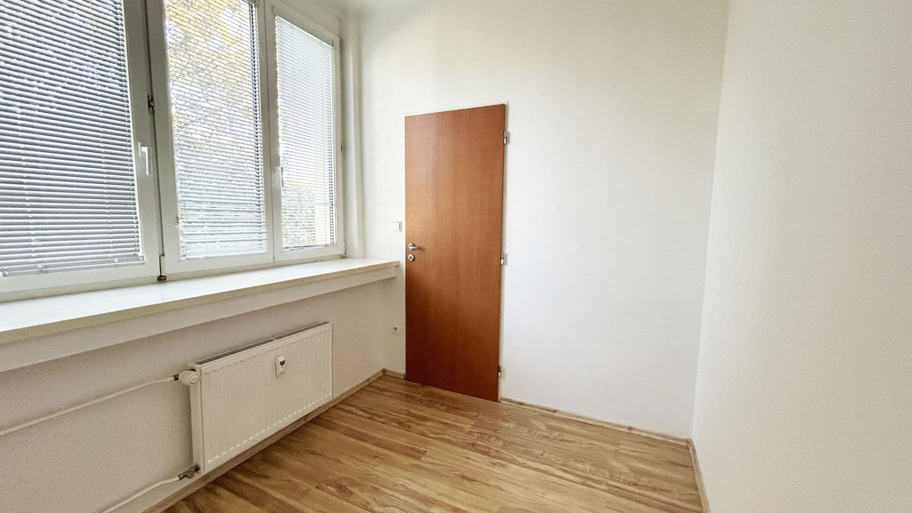 Pronájem bytu 3+kk 42 m², Moskevská, Kladno, Středočeský kraj Pronájem bytu 3+kk 42 m², Moskevská, Kladno, Středočeský kraj