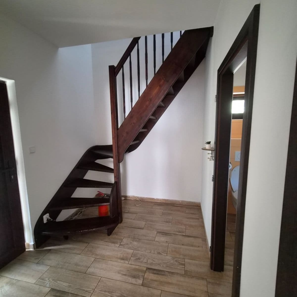 Pronájem bytu 2+kk 46 m², Khodlova, Praha, Praha Pronájem bytu 2+kk 46 m², Khodlova, Praha, Praha