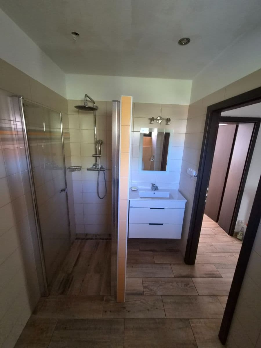 Pronájem bytu 2+kk 46 m², Khodlova, Praha, Praha Pronájem bytu 2+kk 46 m², Khodlova, Praha, Praha