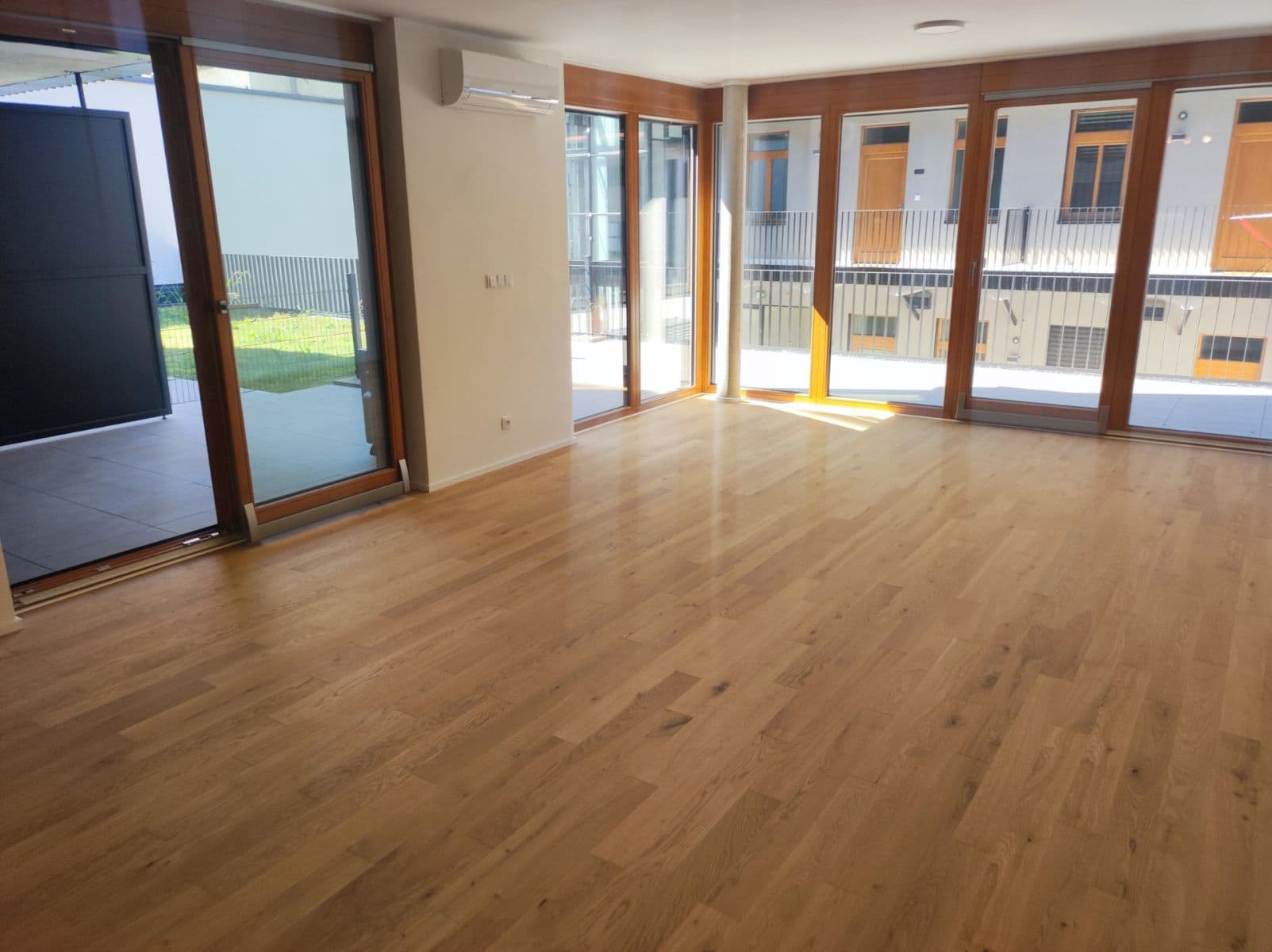 Pronájem bytu 2+kk 74 m², Bělohorská, Praha, Praha Pronájem bytu 2+kk 74 m², Bělohorská, Praha, Praha