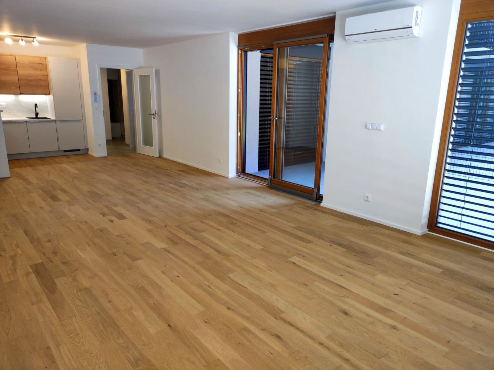 Pronájem bytu 2+kk 74 m², Bělohorská, Praha, Praha Pronájem bytu 2+kk 74 m², Bělohorská, Praha, Praha