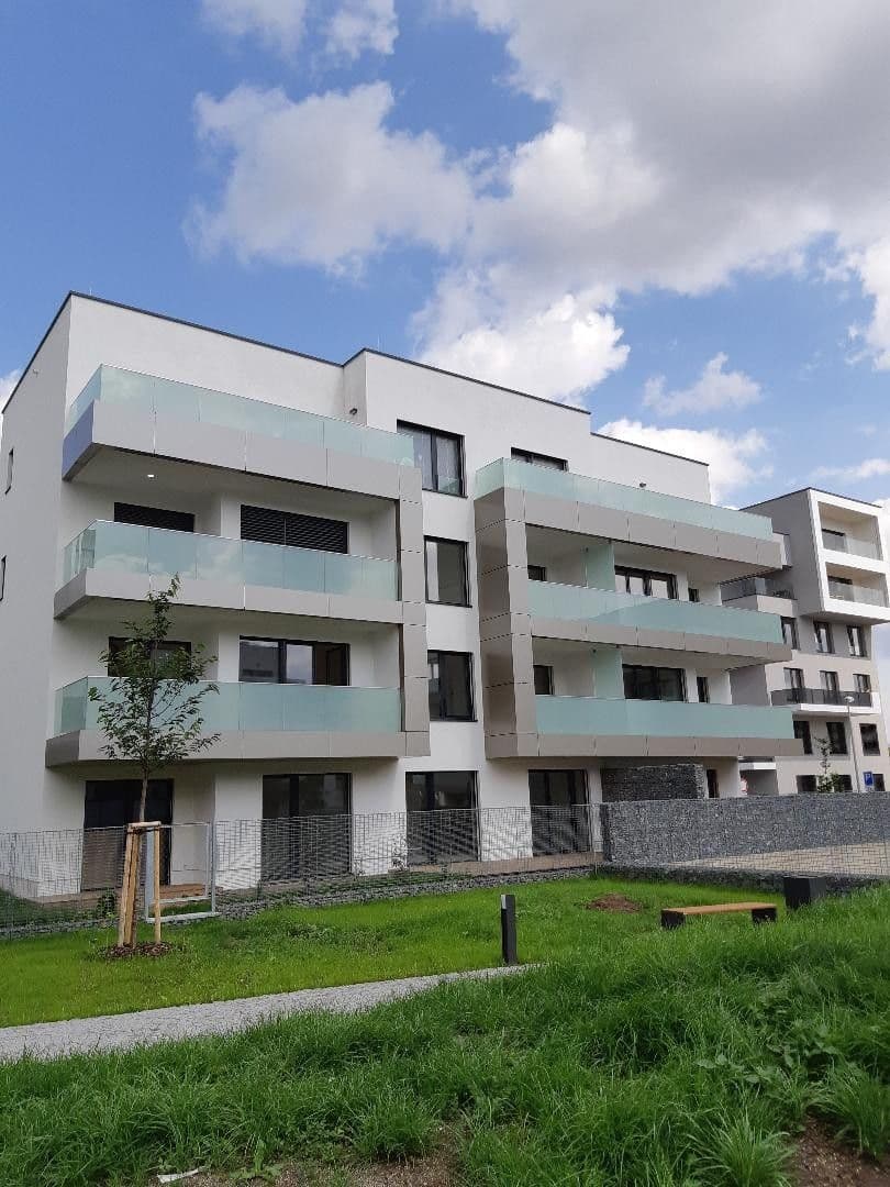 Pronájem bytu 1+kk 48 m², Kloudova, Praha, Praha Pronájem bytu 1+kk 48 m², Kloudova, Praha, Praha