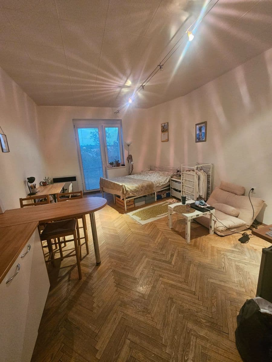 Pronájem bytu Garsoniéra 31 m², Prosecká, Praha, Praha Pronájem bytu Garsoniéra 31 m², Prosecká, Praha, Praha