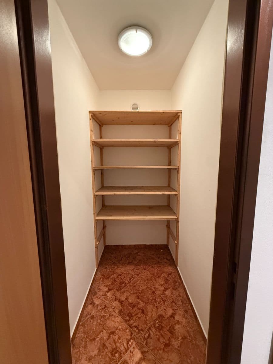 Pronájem bytu 2+1 69 m², Hutní osada, Zastávka, Jihomoravský kraj Pronájem bytu 2+1 69 m², Hutní osada, Zastávka, Jihomoravský kraj