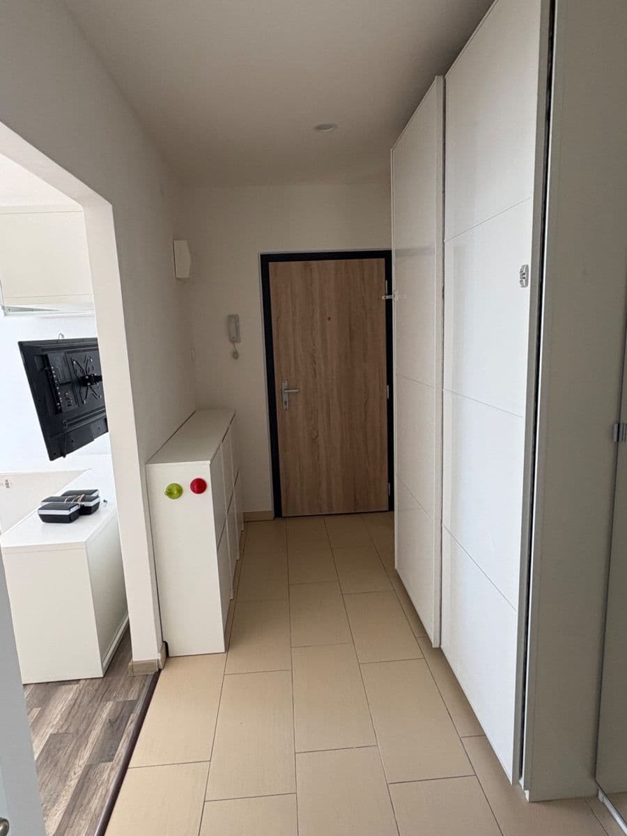 Pronájem bytu 3+kk 66 m², Na rovinách, Praha, Praha Pronájem bytu 3+kk 66 m², Na rovinách, Praha, Praha