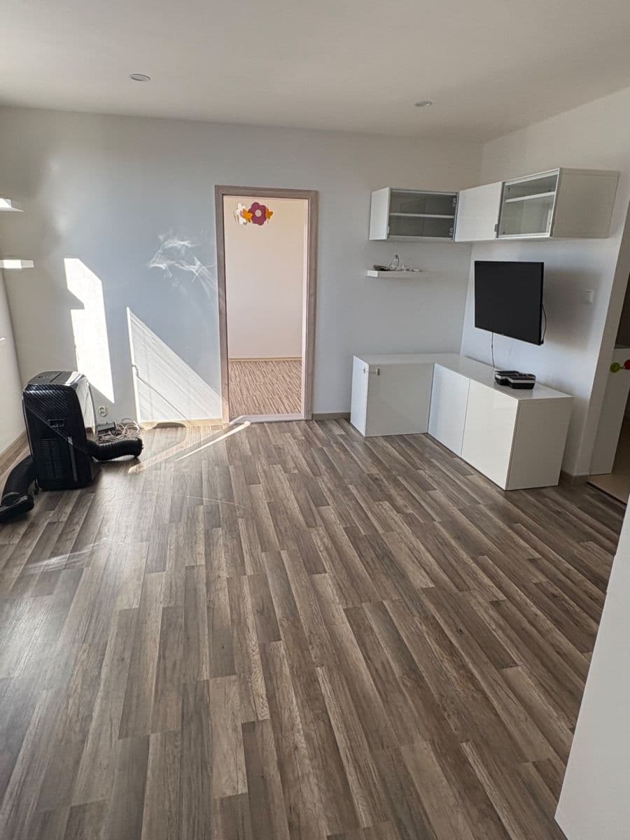 Pronájem bytu 3+kk 66 m², Na rovinách, Praha, Praha Pronájem bytu 3+kk 66 m², Na rovinách, Praha, Praha