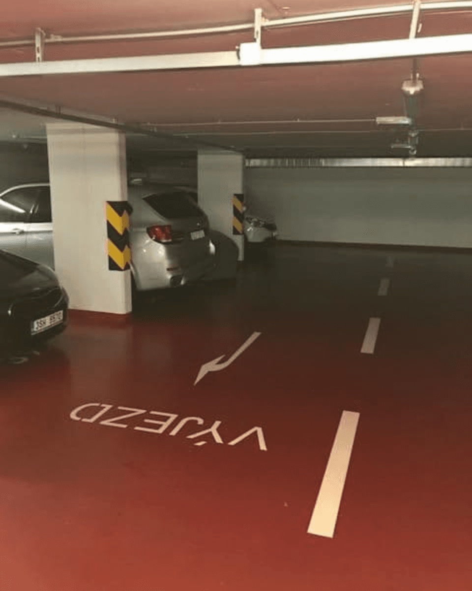 Prodej garáže 15 m², Pelušková, Praha, Praha Prodej garáže 15 m², Pelušková, Praha, Praha