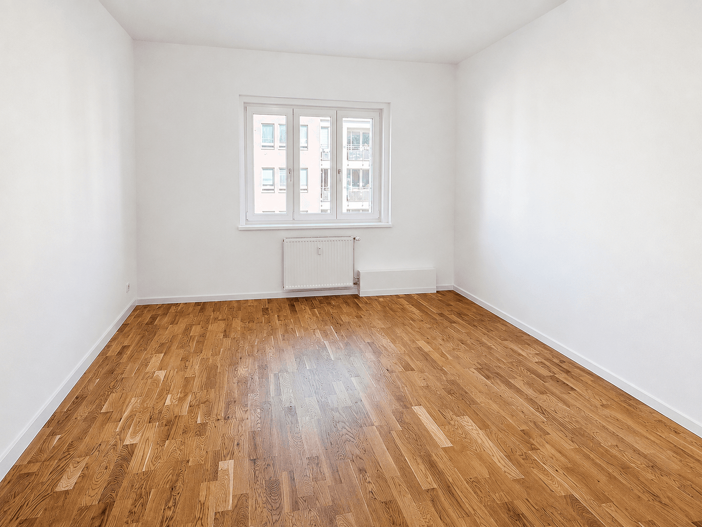 Prodej bytu 3+1 66 m², Sültstraße 60, Berlin, Berlín Prodej bytu 3+1 66 m², Sültstraße 60, Berlin, Berlín