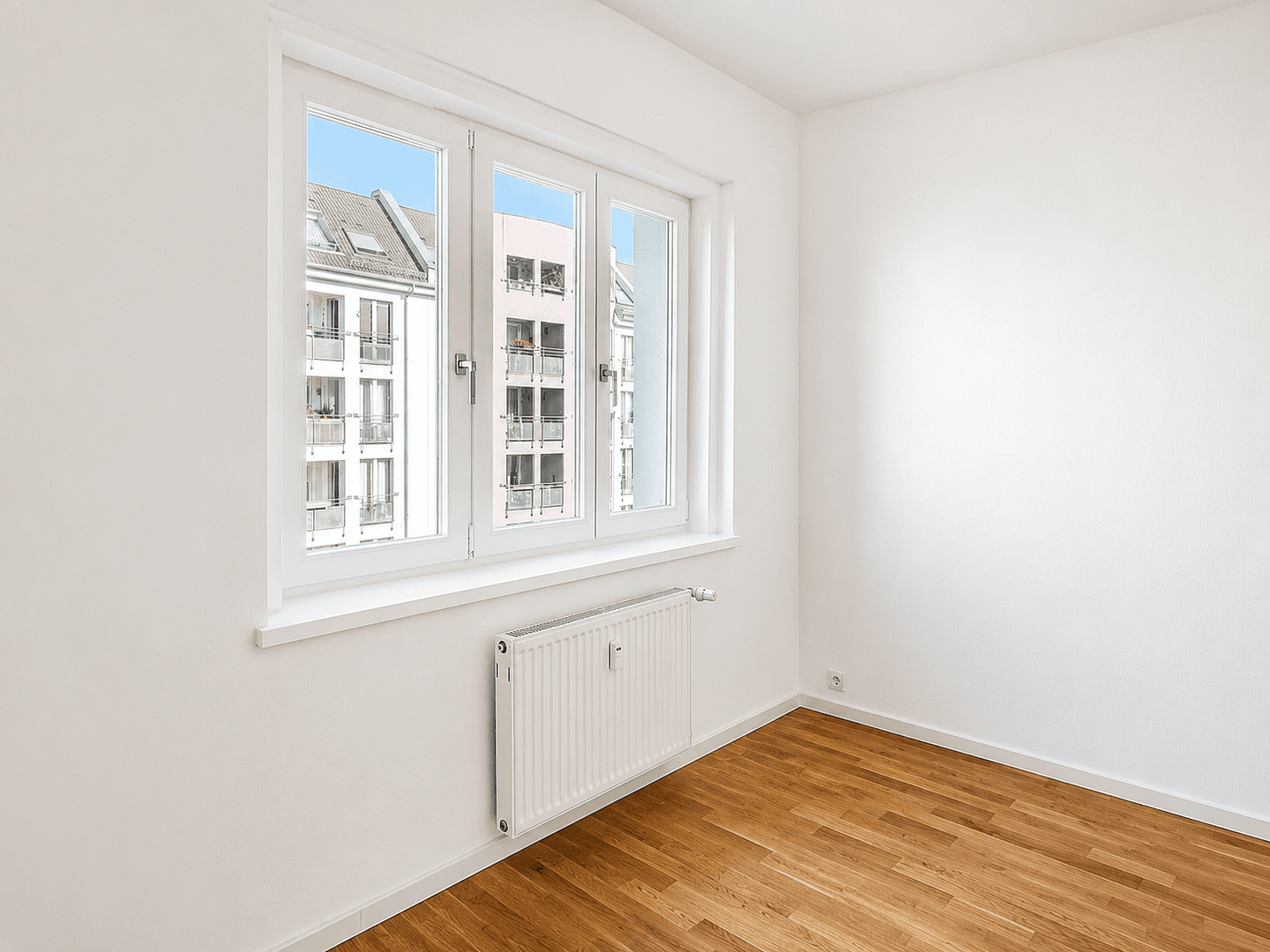 Prodej bytu 3+1 66 m², Sültstraße 60, Berlin, Berlín Prodej bytu 3+1 66 m², Sültstraße 60, Berlin, Berlín