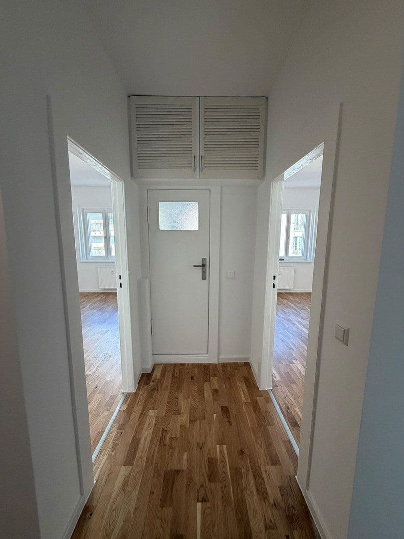 Prodej bytu 3+1 66 m², Sültstraße 60, Berlin, Berlín Prodej bytu 3+1 66 m², Sültstraße 60, Berlin, Berlín